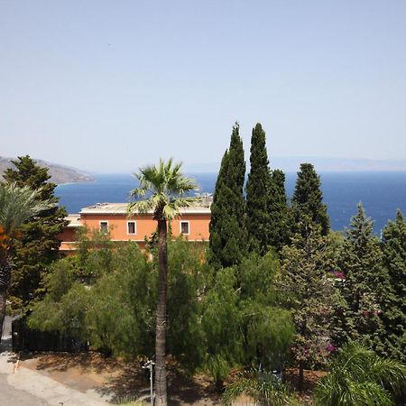 Lady Hill Bed and Breakfast Taormina Buitenkant foto