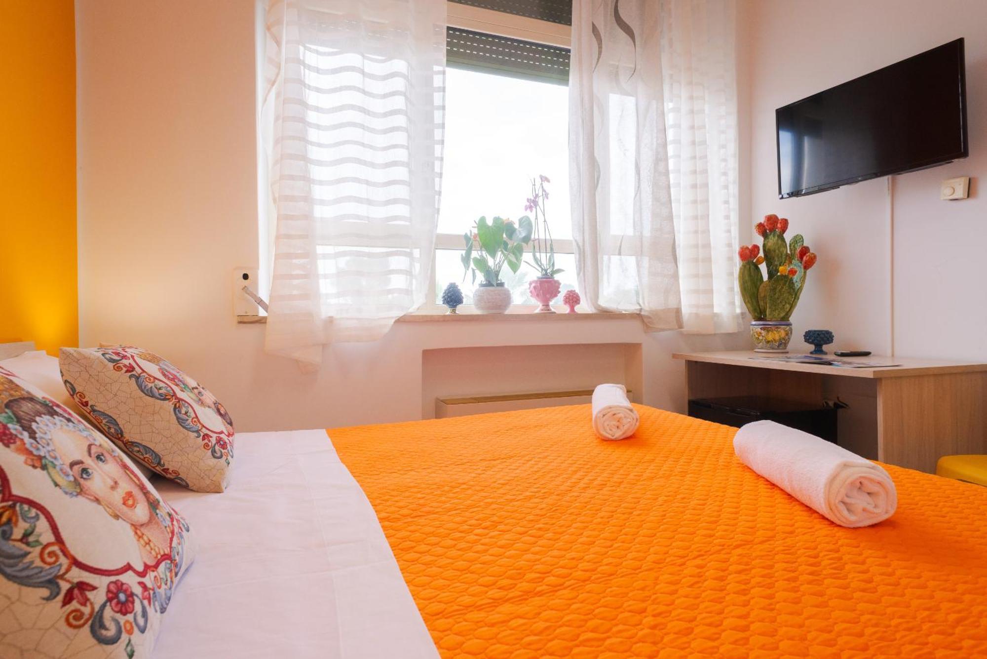 Lady Hill Bed and Breakfast Taormina Buitenkant foto