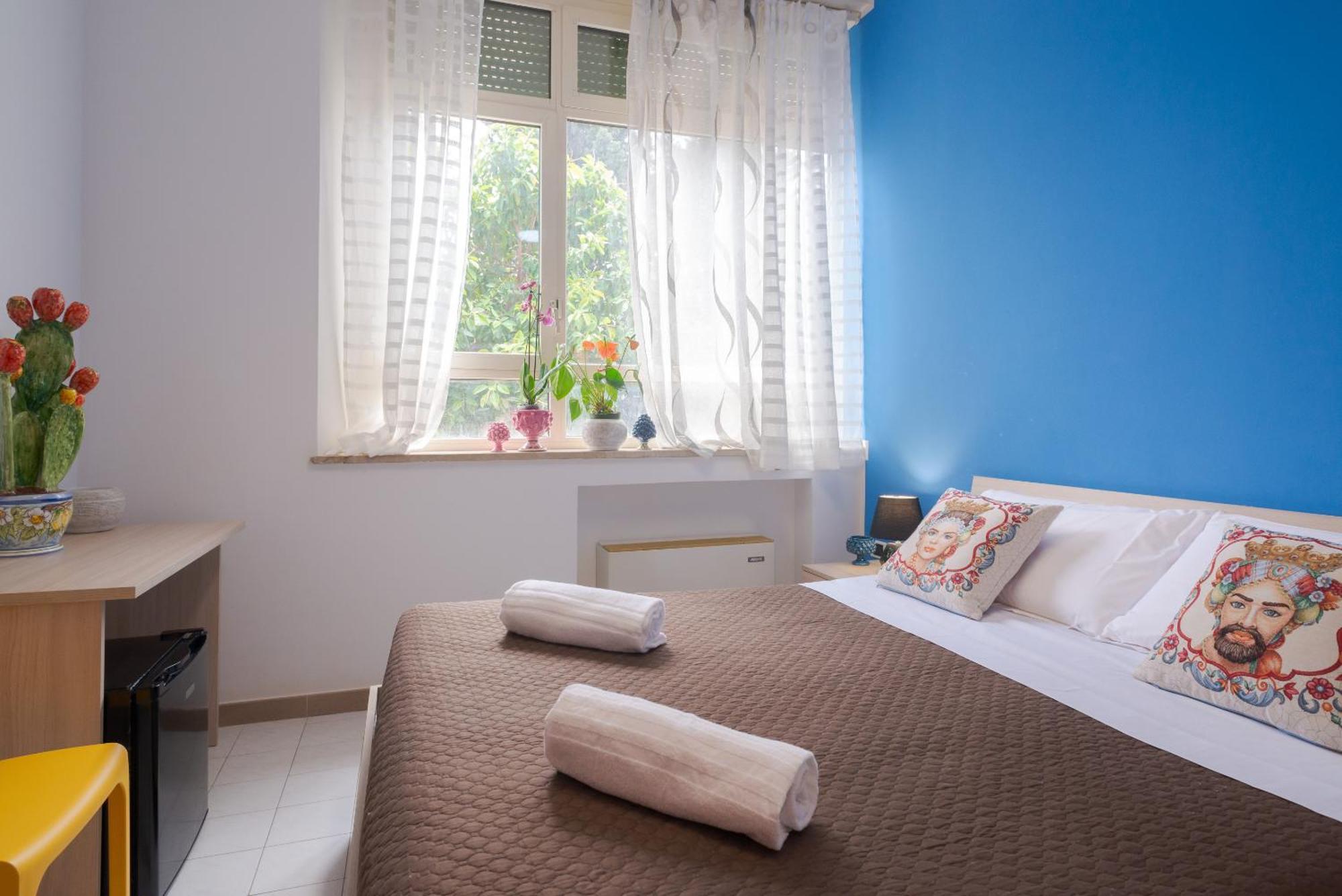 Lady Hill Bed and Breakfast Taormina Buitenkant foto